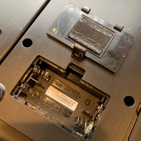 Vintage DJ Hero XBOX 360 Wireless Turntable Controller Untested AS IS For Parts - Picture 12 of 16